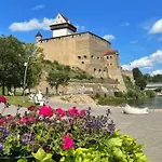 Апартаменты New With A View In The Town Center