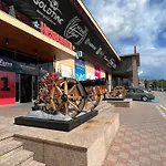 New With A View In The Town Center Апартаменты *