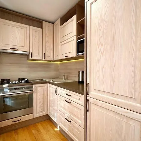 New With A View In The Town Center 아파트 나르바