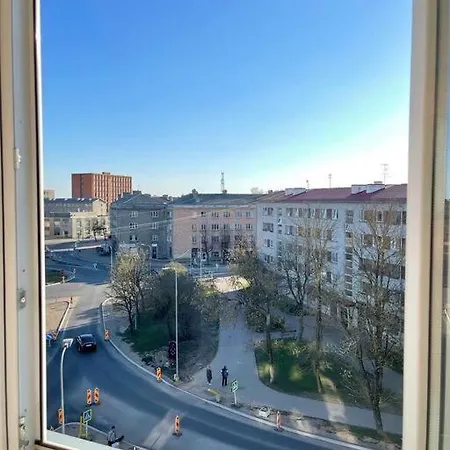 아파트 New With A View In The Town Center 나르바