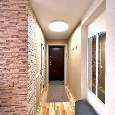 New With A View In The Town Center 아파트 나르바