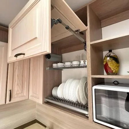 New With A View In The Town Center 아파트 *