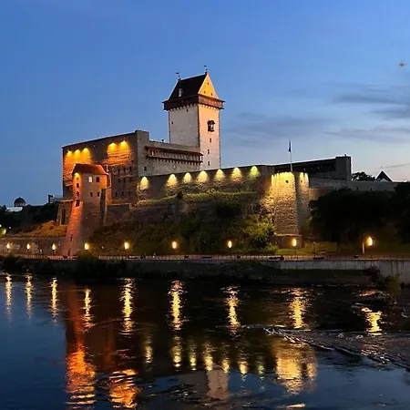 아파트 New With A View In The Town Center *