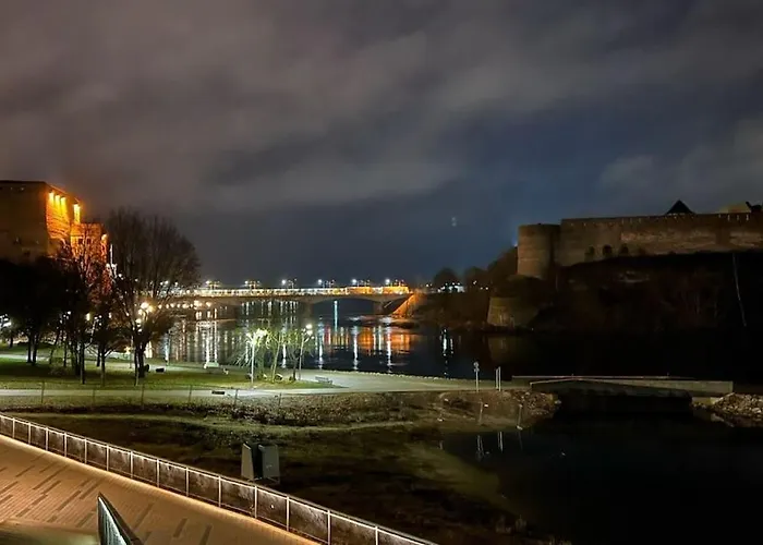 New With A View In The Town Center *