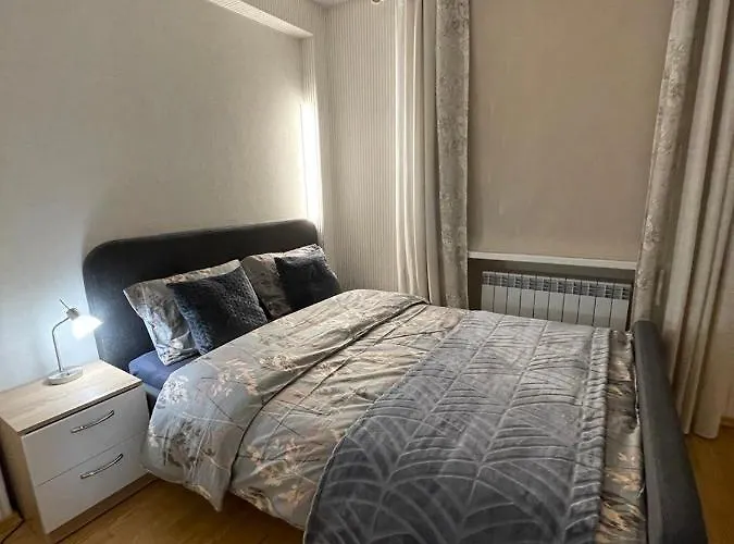 New With A View In The Town Center * 纳尔瓦