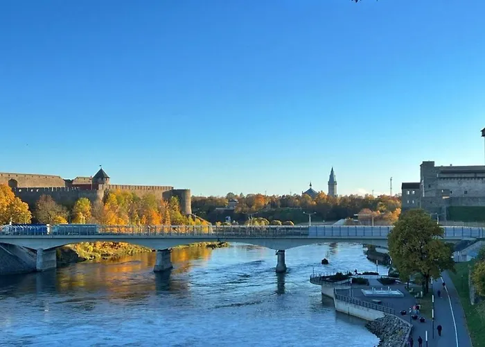 New With A View In The Town Center 纳尔瓦